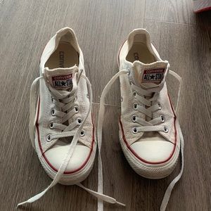 Converse low top
